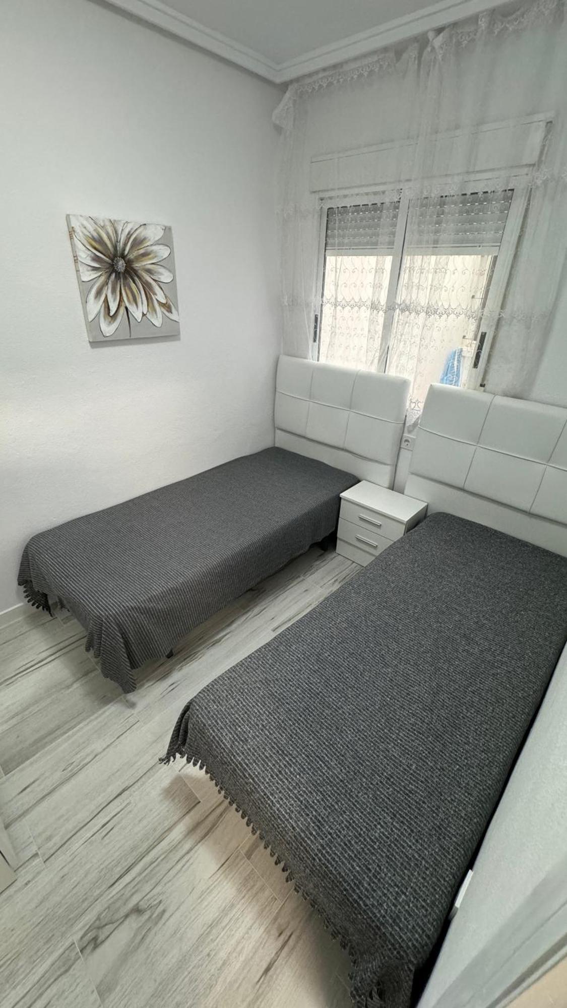 Playa Del Cura Apartment With 2 Bedrooms Torrevieja Exterior photo